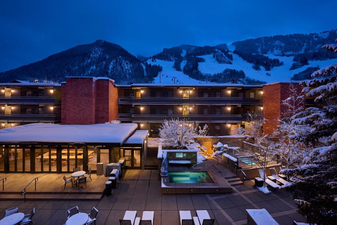 Aspen Square Condominium Hotel Exteriör bild
