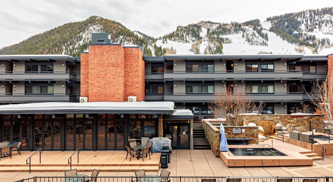 Aspen Square Condominium Hotel Exteriör bild