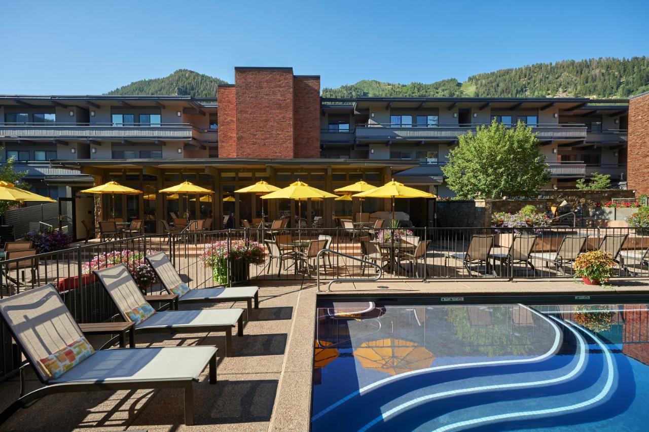 Aspen Square Condominium Hotel Exteriör bild