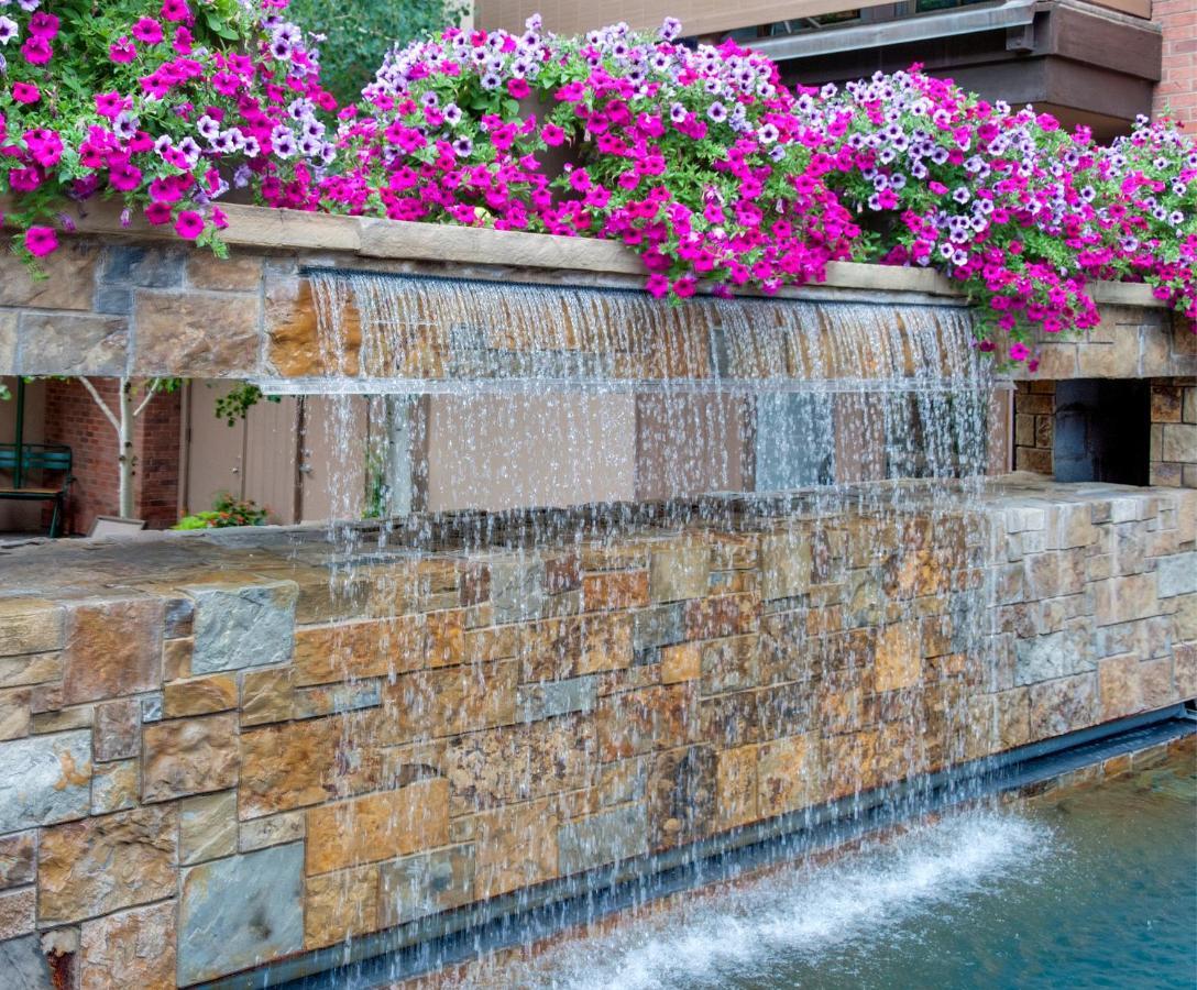 Aspen Square Condominium Hotel Exteriör bild